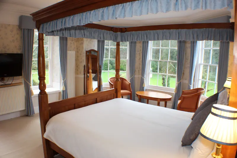 Captain Whitford Suite Rose in Vale Country House Hotel